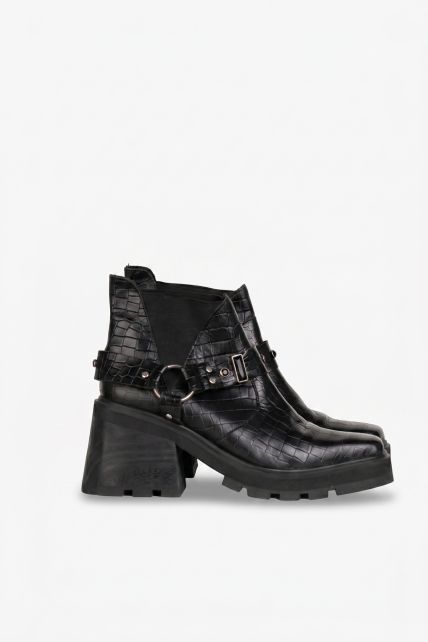 Botas