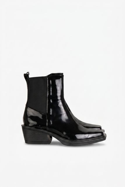 Botas