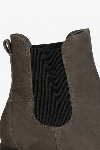 Botas - Second Image